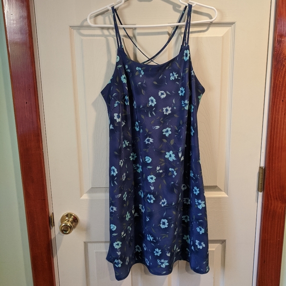 Basic Editions Dresses & Skirts - ♦️ B2G1FREE ♦️ Blue flowered sundress